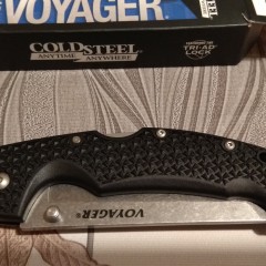 Нож COLD STEEL VOYAGER TANTO 4” PLAIN EDGE 29AT