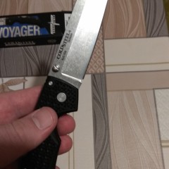 Нож COLD STEEL VOYAGER TANTO 4” PLAIN EDGE 29AT