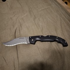 Нож COLD STEEL EXTRA LARGE VOYAGER VAQUERO SERRATED 29AXVS
